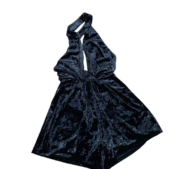 Astr velvet romper halter shorts soft lined black small open back Loretta - Picture 3 of 7
